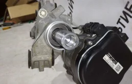 Рулевая рейка для Toyota RAV4 2021 года на фотографиях