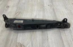 Поворотник передний левый для Audi Q7 2006 года на фотографиях