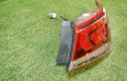 Фонарь внешний правый для Hyundai Solaris 2021 года на фотографиях