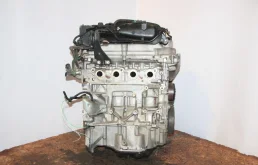 Двигатель без навесного для Renault Duster на фотографиях