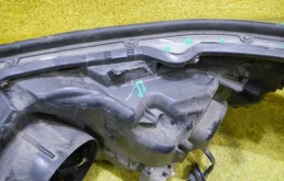 Фара правая для Toyota Highlander на фотографиях