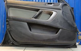 Дверь передняя левая для Subaru Legacy 2007 года на фотографиях