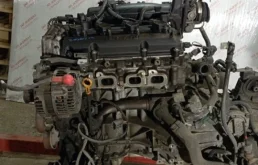 Двигатель для Nissan X-Trail 2000 года на фотографиях