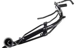 Горловина топливного бака для Toyota RAV4 на фотографиях