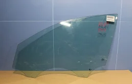 Стекла и зеркала для Audi A8 на фотографиях