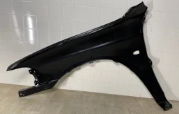 Крыло правое для Mitsubishi Pajero Sport на фотографиях