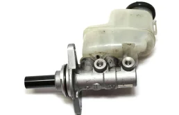 Главный тормозной цилиндр для Toyota RAV4 XA30 2005-2012