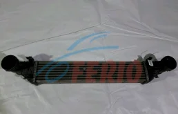 Радиатор интеркулера для Mercedes-Benz C class 2002 года на фотографиях