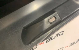 Накладка порога левая для Volvo C30 2006 года на фотографиях