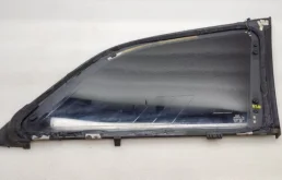 Форточка задняя левая для Audi Q7 на фотографиях