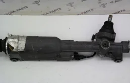 Рулевая рейка для Audi A8 2017 года на фотографиях