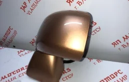 Стекла и зеркала для Nissan Tiida на фотографиях