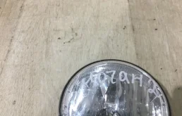 Заглушка ПТФ передняя правая для Renault Logan 2016 года на фотографиях