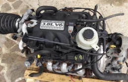 Двигатель без навесного для Chrysler Town & Country RS 2000-2007