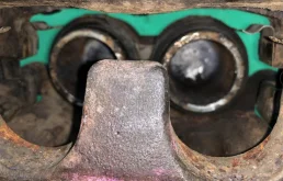 Суппорт передний левый для Subaru Forester на фотографиях