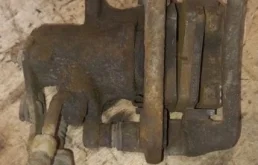 Суппорт задний правый для Hyundai Solaris на фотографиях