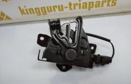 Замок капота для Hyundai Solaris на фотографиях