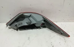 Фонарь внешний левый для Hyundai Solaris 2012 года на фотографиях