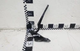 Крепление петли капота для Skoda Rapid на фотографиях