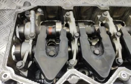 ГБЦ для Nissan Navara 2005 года на фотографиях