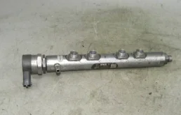 Топливная рампа (LR013182) для Land Rover Discovery L319 2009-2013