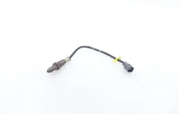 Лямбда-зонд (верхний) для Toyota RAV4 на фотографиях