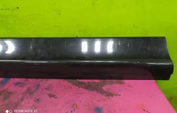 Молдинг передней левой двери для Audi Q7 на фотографиях