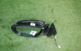 Стекла и зеркала для Nissan Qashqai 2017 года на фотографиях