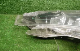 Фары для Toyota Corolla 2016 года на фотографиях