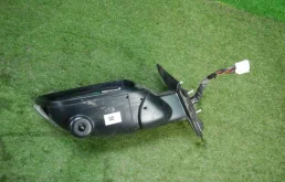 Стекла и зеркала для Nissan Qashqai 2017 года на фотографиях