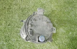 Противотуманка (ПТФ) передняя левая для Volvo XC70 на фотографиях