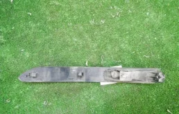 Отражатель (катафот) заднего бампера правый для Volkswagen Touareg 2018 года на фотографиях