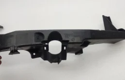 Кронштейн правой фары нижний для BMW 3er на фотографиях