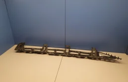 Кожух замка капота для Hyundai Solaris на фотографиях