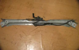 Панель радиатора (телевизор) для Opel Insignia 2012 года на фотографиях