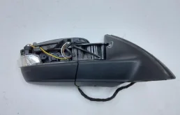 Зеркало боковое правое для Skoda Rapid 2018 года на фотографиях