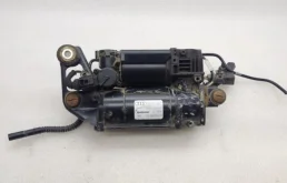 Компрессор пневмоподвески задний для Audi Q7 2008 года на фотографиях