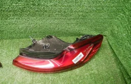 Фонарь правый для BMW X4 на фотографиях