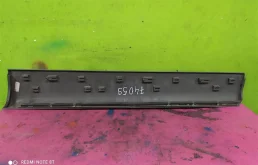 Молдинг передней левой двери для Audi Q7 на фотографиях