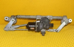 Трапеция стеклоочистителей для Hyundai Solaris 2018 года на фотографиях