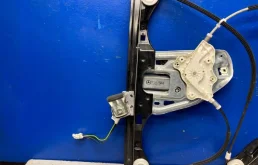 Двери для Mercedes-Benz CLC class 2010 года на фотографиях