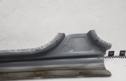 Порог правый для Hyundai Solaris 2020 года на фотографиях