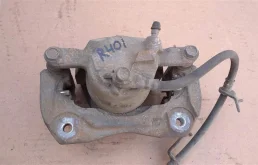 Суппорт передний правый для Toyota RAV4 2014 года на фотографиях