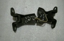 Петля двери передней левой верхняя для Toyota Corolla на фотографиях