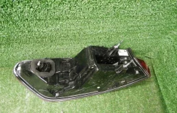 Фонарь правый для BMW X4 на фотографиях