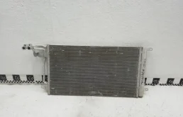 Радиатор кондиционера для Skoda Rapid 2017 года на фотографиях