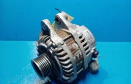 Генератор для Mazda CX 5 на фотографиях