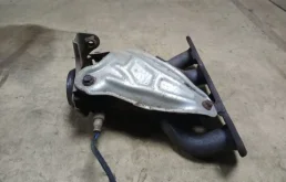 Выпускной коллектор для Toyota RAV4 на фотографиях