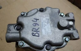 Компрессор кондиционера для Subaru Legacy 2009 года на фотографиях