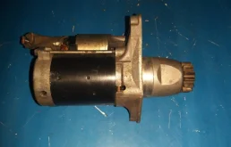 Стартер для Toyota RAV4 2012 года на фотографиях